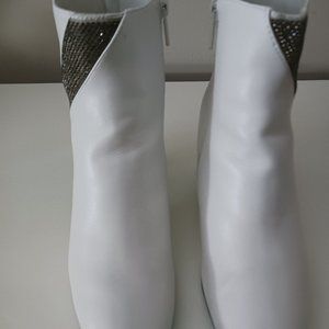 WHITE BOOTS with BLING